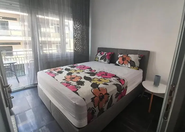 City Center Comfortable Studio Apartment
